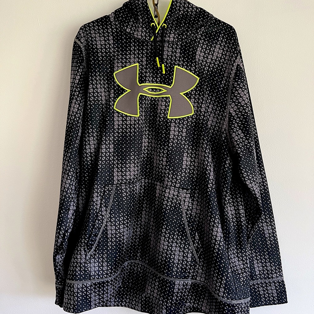 Under Armour sweatshirt. Black/Grey pattern with neon details. Size XL